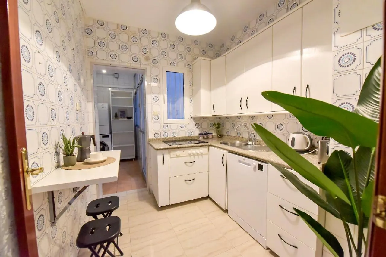 New! Spacious & River Seville