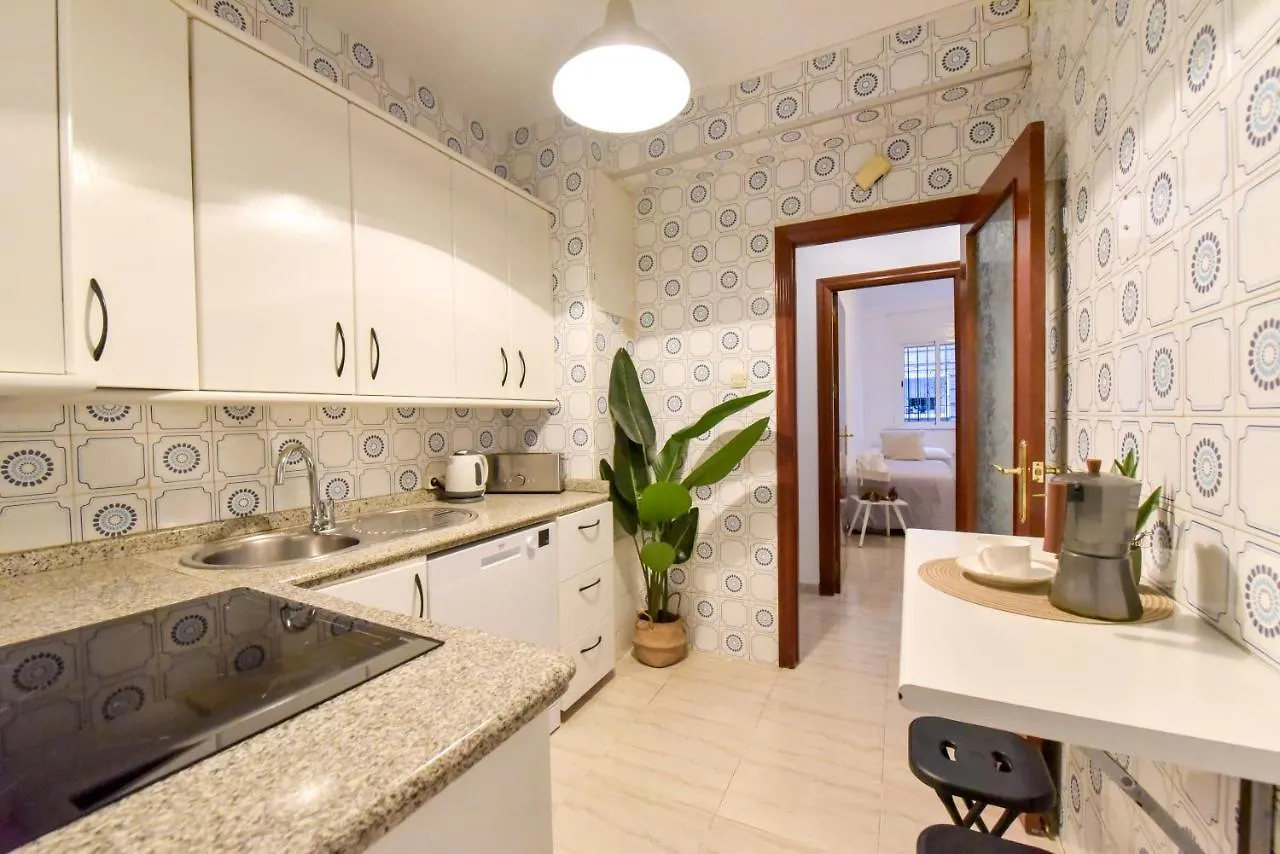 New! Spacious & River Seville Apartment